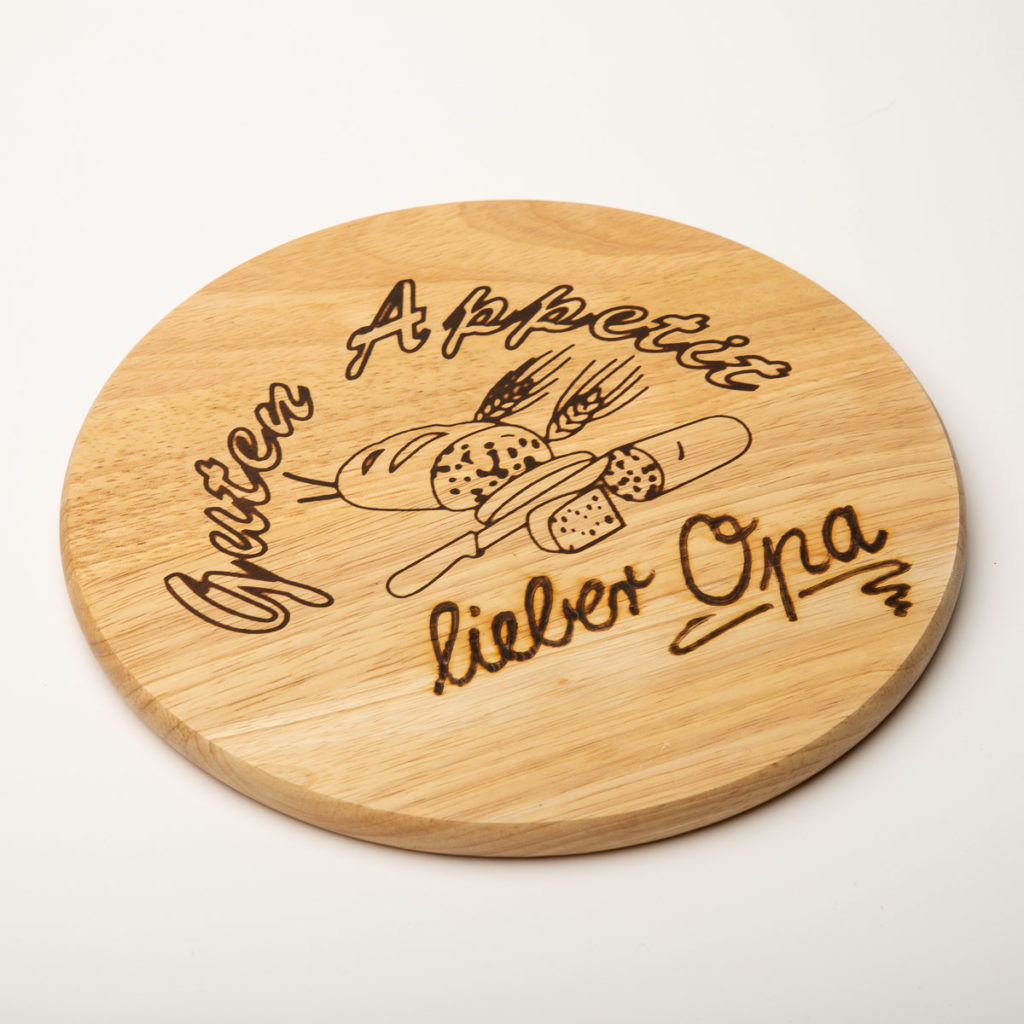 Frühstücksbrettchen Aus Ahornholz Mit Gravur – Individuelles Vesperbrett Als Geschenk Mit Stadtmotiv